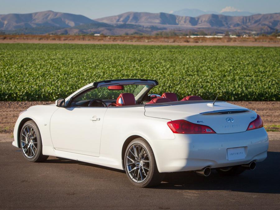  Infiniti Q60 3.7 IPL Convertible 2013 года  (фото 6 из 7)